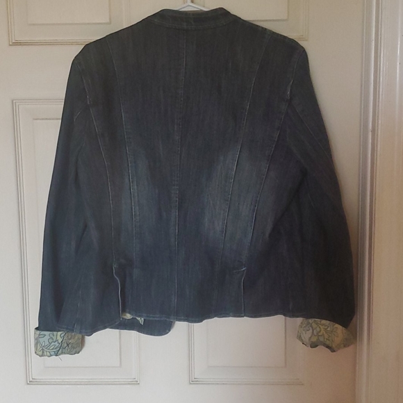 Jean Jacket - Picture 5 of 5